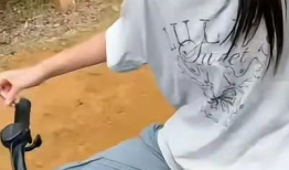 动漫美女吸奶,动漫美女吸奶瞬间，萌动你的心弦